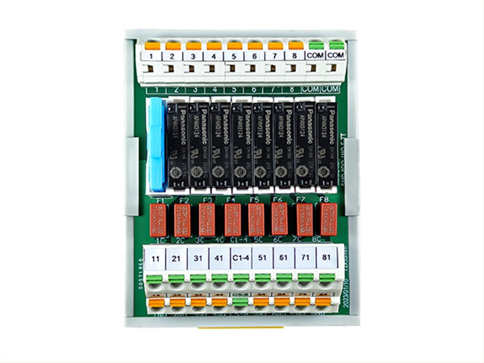 1NO直插式继电器模组(SMD-8DO-1NO-DRY-F-TT)